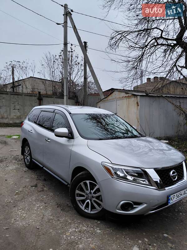 Внедорожник / Кроссовер Nissan Pathfinder 2014 в Запорожье фото 32 Внедорожник / Кроссовер Nissan Pathfinder 2014 в Запорожье