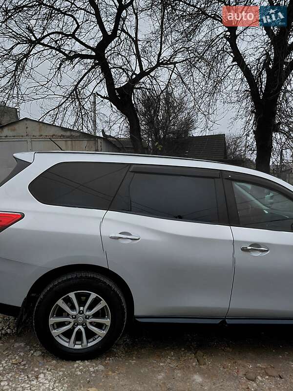 Внедорожник / Кроссовер Nissan Pathfinder 2014 в Запорожье фото 38 Внедорожник / Кроссовер Nissan Pathfinder 2014 в Запорожье