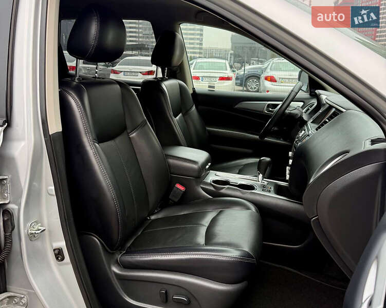 Внедорожник / Кроссовер Nissan Pathfinder 2019 в Киеве фото 42 Внедорожник / Кроссовер Nissan Pathfinder 2019 в Киеве