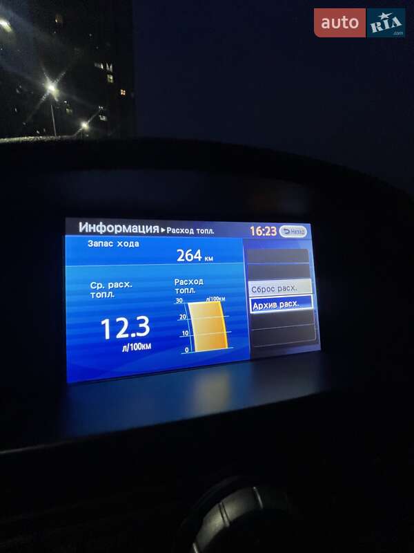 Позашляховик / Кросовер Nissan Pathfinder 2012 в Києві