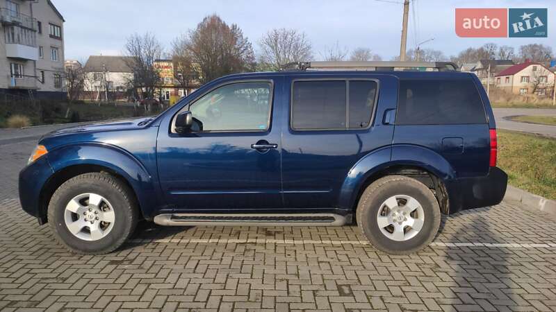 Позашляховик / Кросовер Nissan Pathfinder 2008 в Дубні