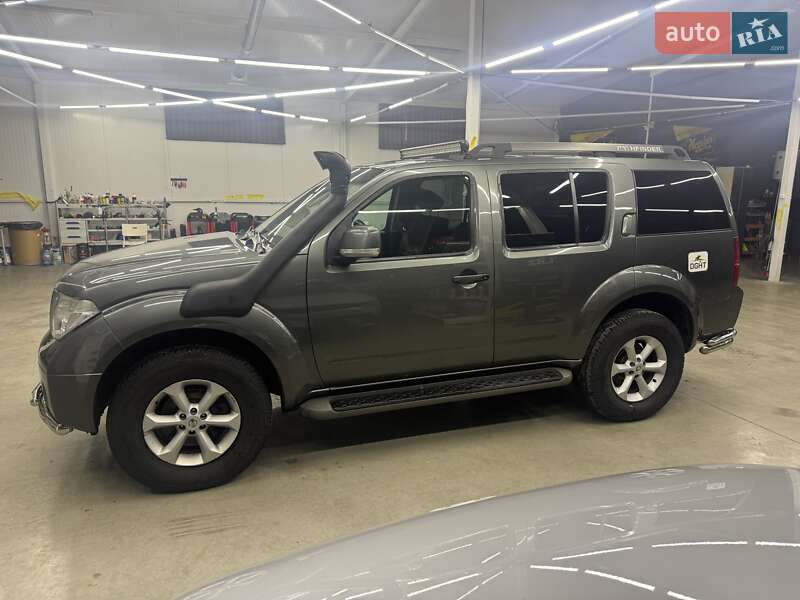 Внедорожник / Кроссовер Nissan Pathfinder 2009 в Луцке фото 6 Внедорожник / Кроссовер Nissan Pathfinder 2009 в Луцке