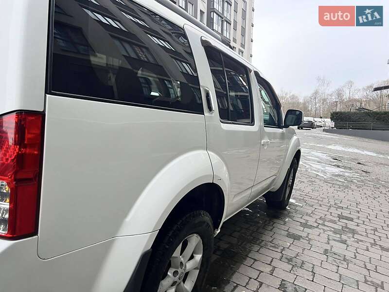 Внедорожник / Кроссовер Nissan Pathfinder 2008 в Стрые