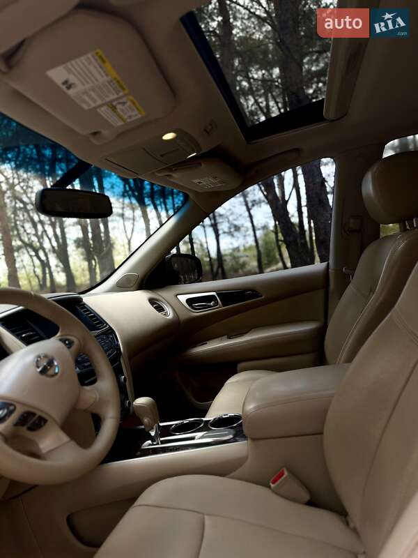 Внедорожник / Кроссовер Nissan Pathfinder 2013 в Павлограде