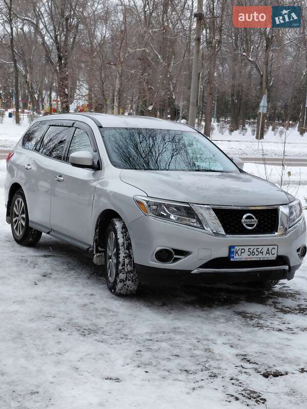 Внедорожник / Кроссовер Nissan Pathfinder 2014 в Запорожье фото 2 Внедорожник / Кроссовер Nissan Pathfinder 2014 в Запорожье