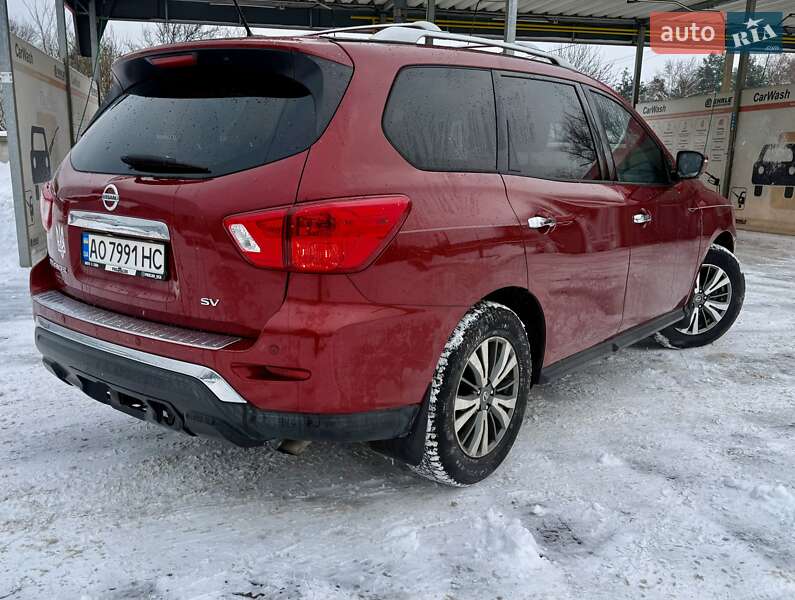 Внедорожник / Кроссовер Nissan Pathfinder 2016 в Ужгороде фото 2 Внедорожник / Кроссовер Nissan Pathfinder 2016 в Ужгороде