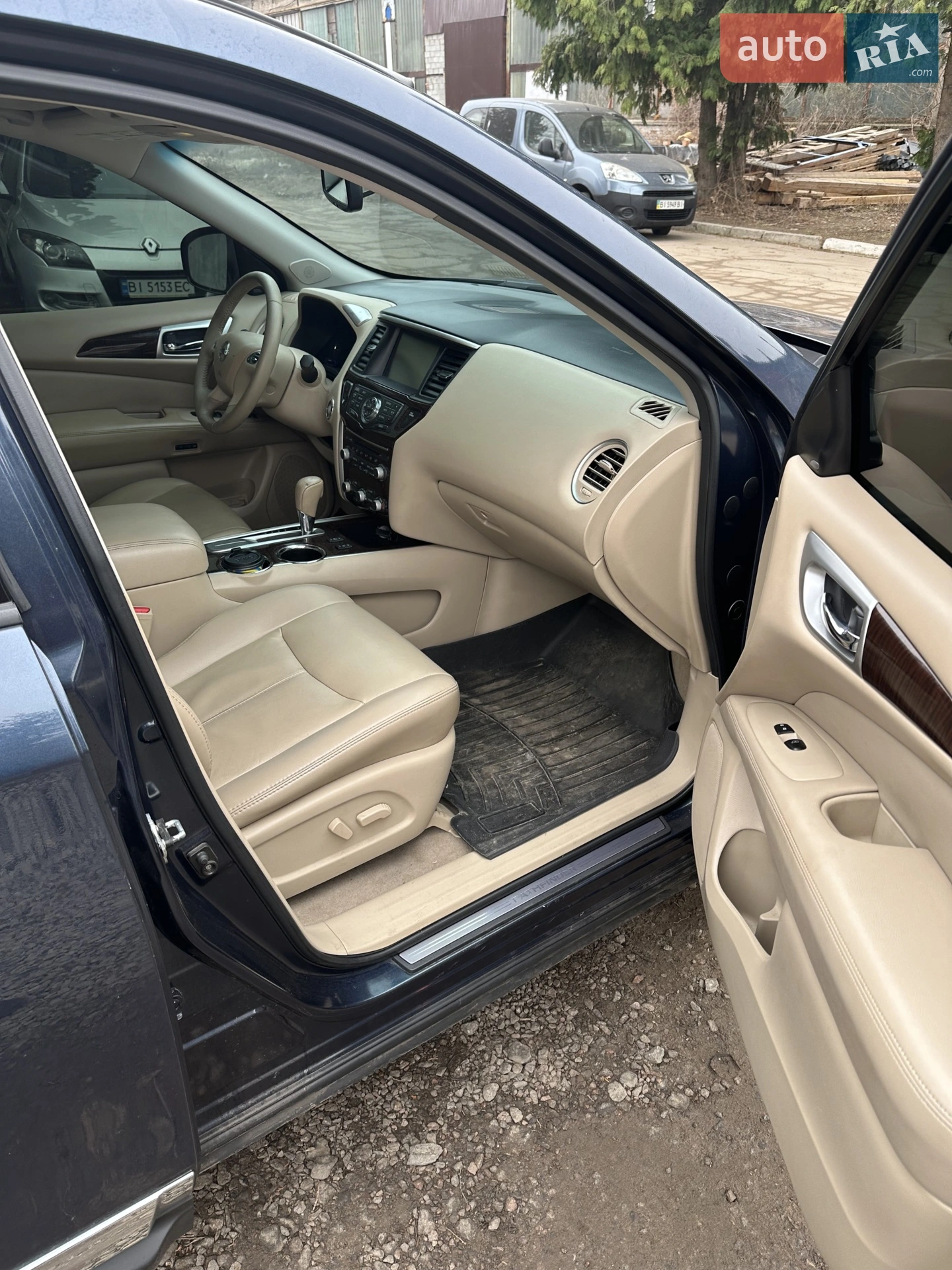 2014 Nissan Pathfinder - мініатюра 4