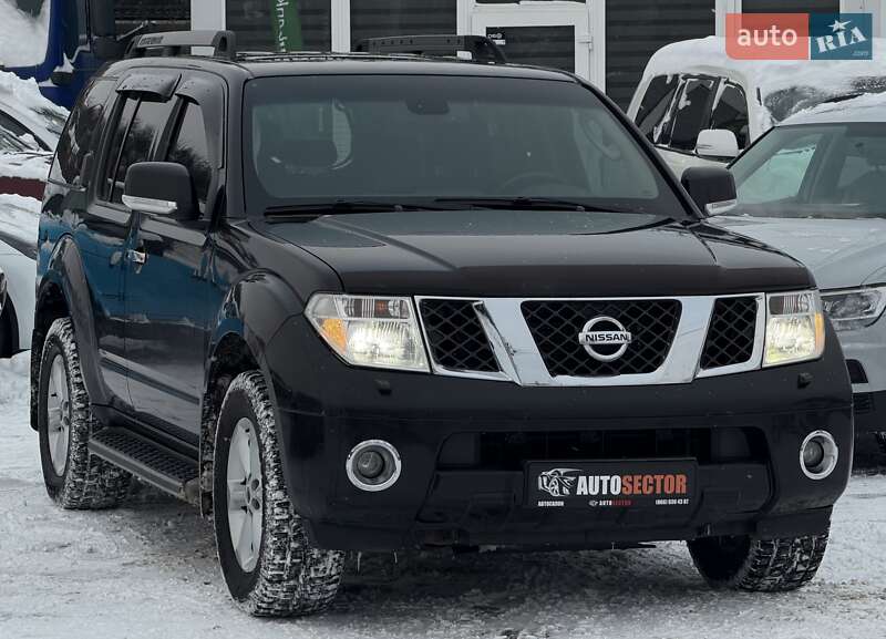 Внедорожник / Кроссовер Nissan Pathfinder 2007 в Харькове