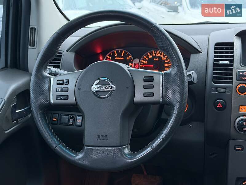 Внедорожник / Кроссовер Nissan Pathfinder 2007 в Харькове