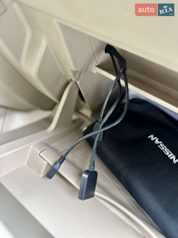 Внедорожник / Кроссовер Nissan Pathfinder 2015 в Черновцах