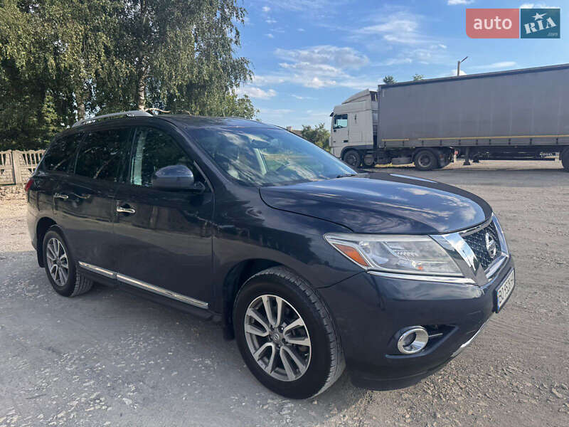 Nissan Pathfinder 2016