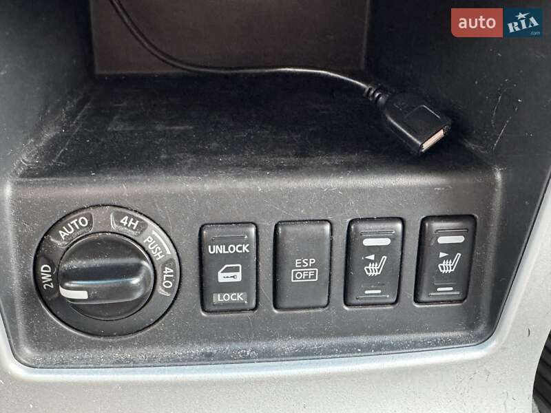 Внедорожник / Кроссовер Nissan Pathfinder 2007 в Киеве