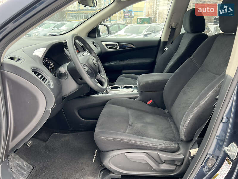 Внедорожник / Кроссовер Nissan Pathfinder 2016 в Киеве
