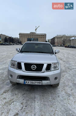Внедорожник / Кроссовер Nissan Pathfinder 2010 в Харькове