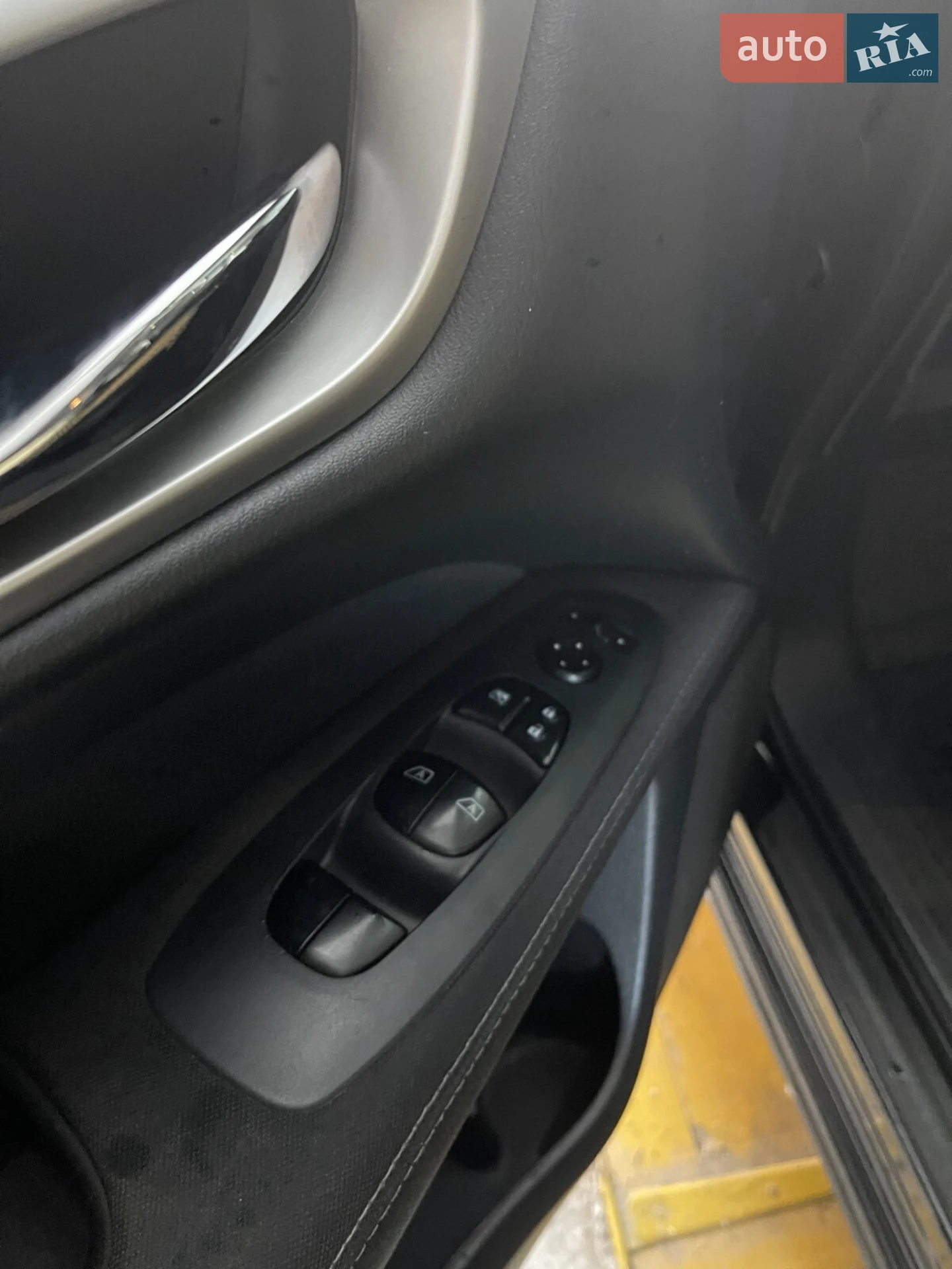2016 Nissan Pathfinder - мініатюра 7