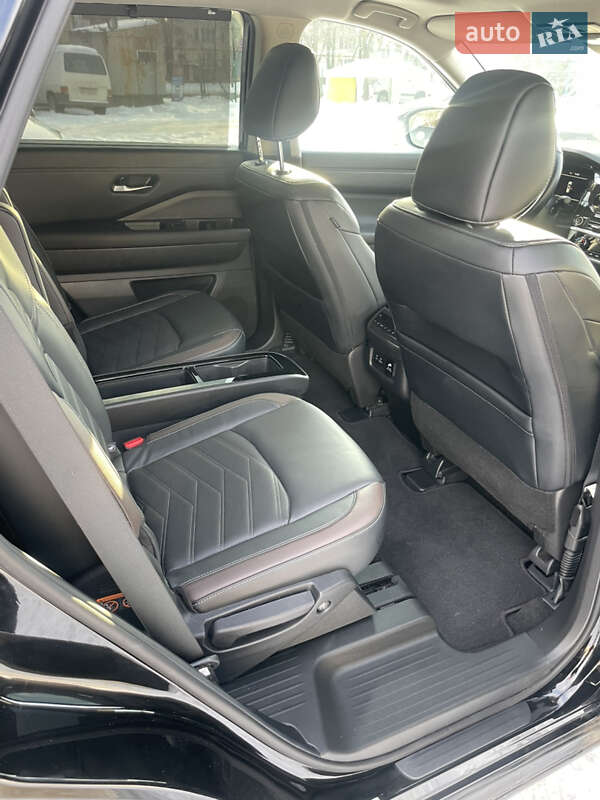 Внедорожник / Кроссовер Nissan Pathfinder 2023 в Ивано-Франковске