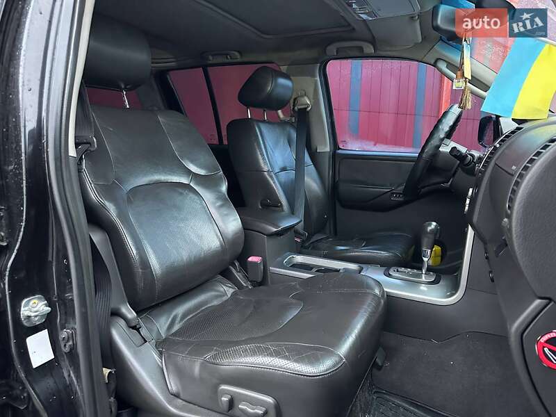 Внедорожник / Кроссовер Nissan Pathfinder 2006 в Киеве фото 12 Внедорожник / Кроссовер Nissan Pathfinder 2006 в Киеве
