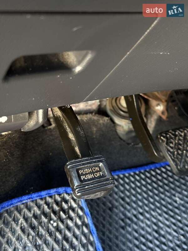 Внедорожник / Кроссовер Nissan Pathfinder 2017 в Сумах