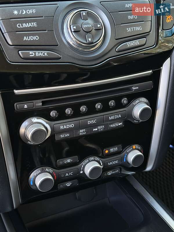 Внедорожник / Кроссовер Nissan Pathfinder 2017 в Сумах