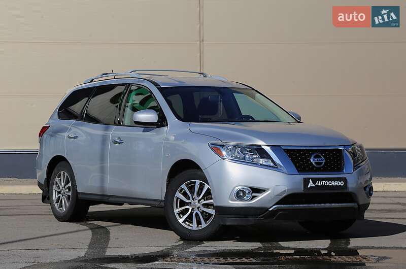 Nissan Pathfinder 2015