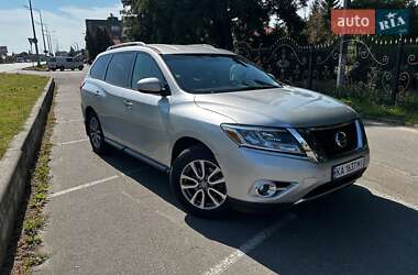 Позашляховик / Кросовер Nissan Pathfinder 2016 в Броварах