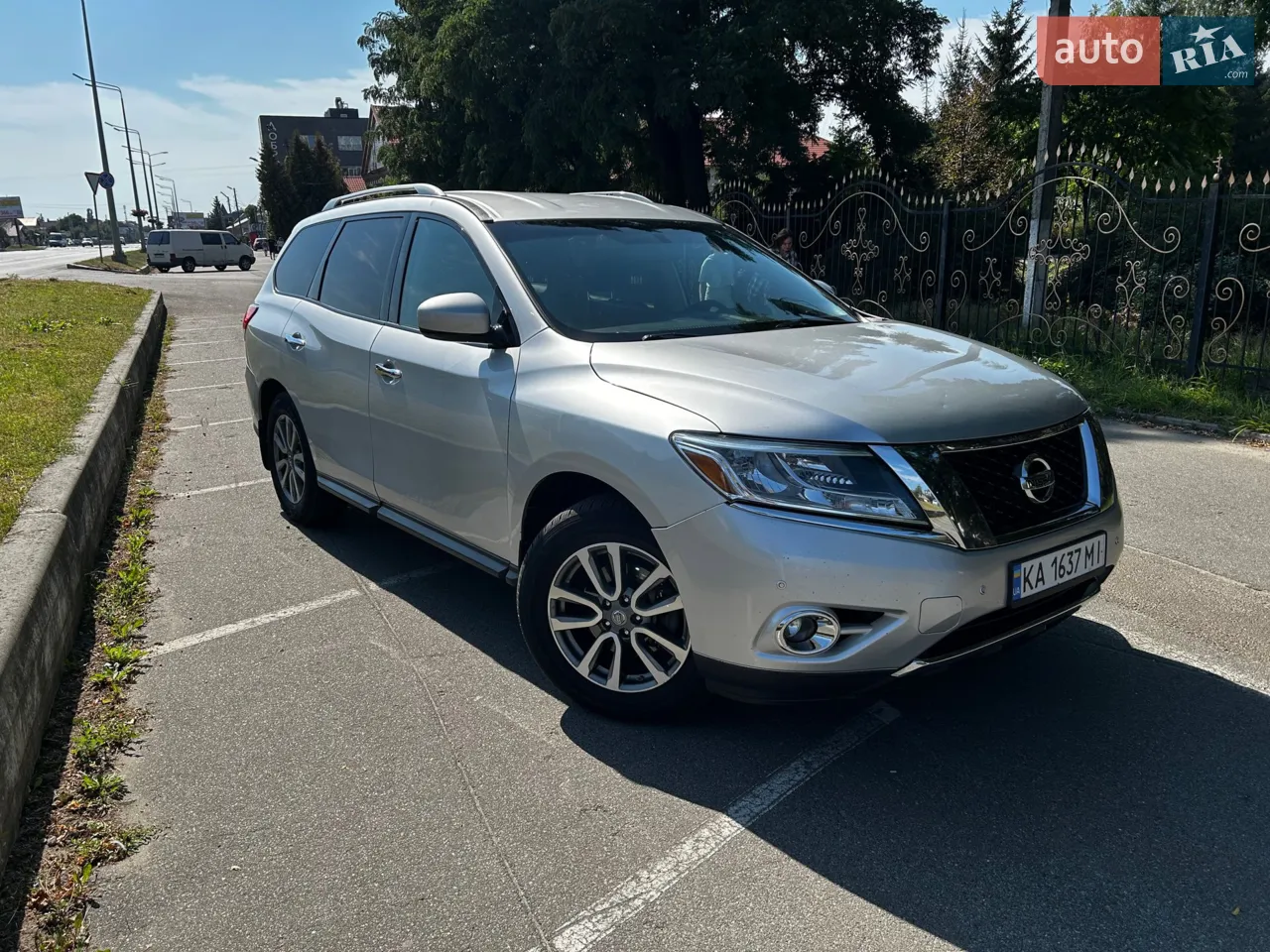 2015 Nissan Pathfinder - мініатюра 28