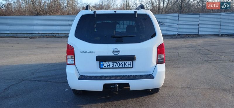 Внедорожник / Кроссовер Nissan Pathfinder 2007 в Черкассах