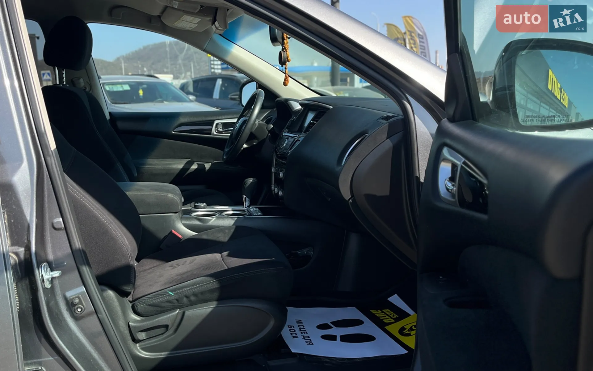 2016 Nissan Pathfinder - мініатюра 21
