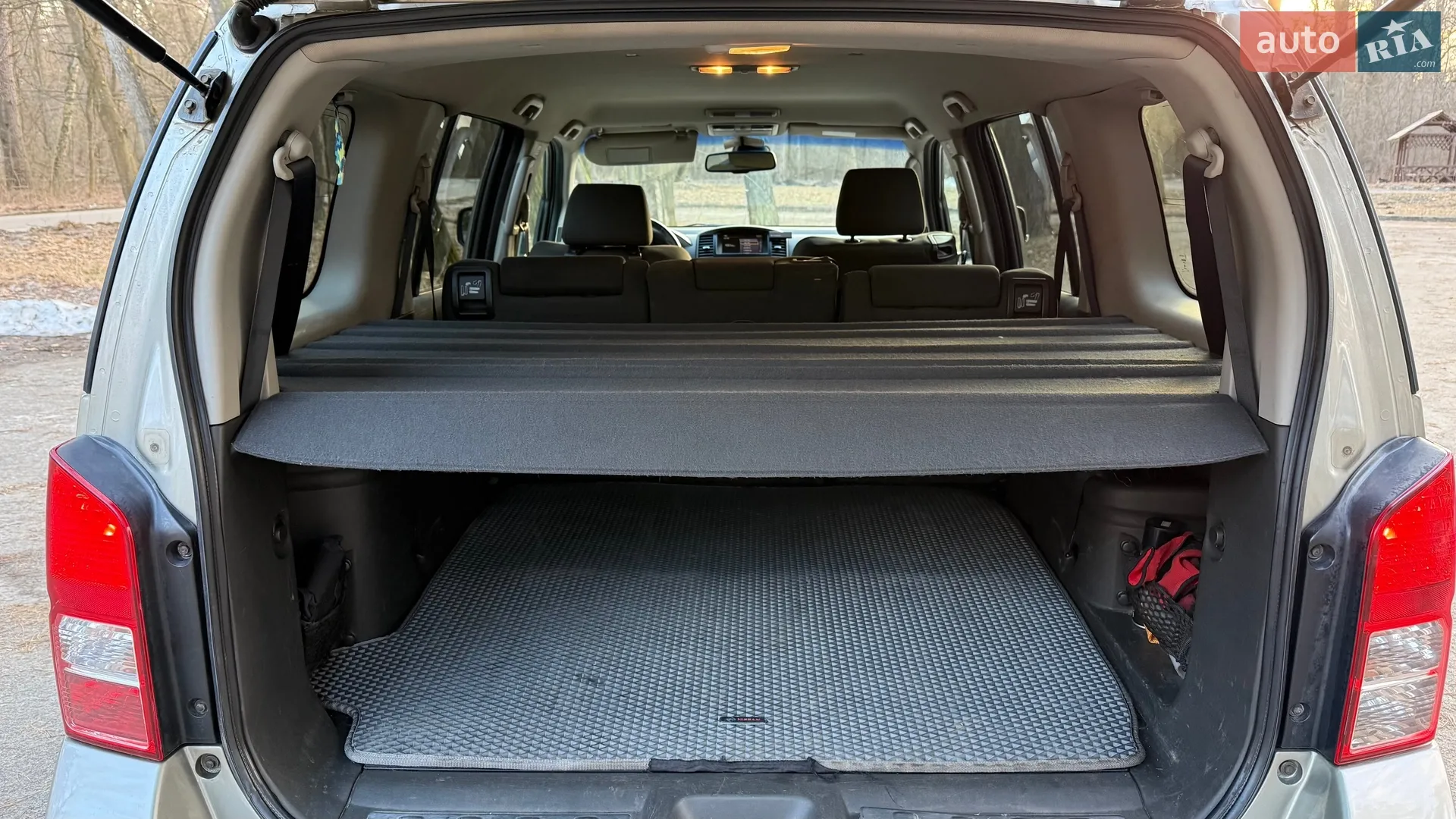 2011 Nissan Pathfinder - мініатюра 8