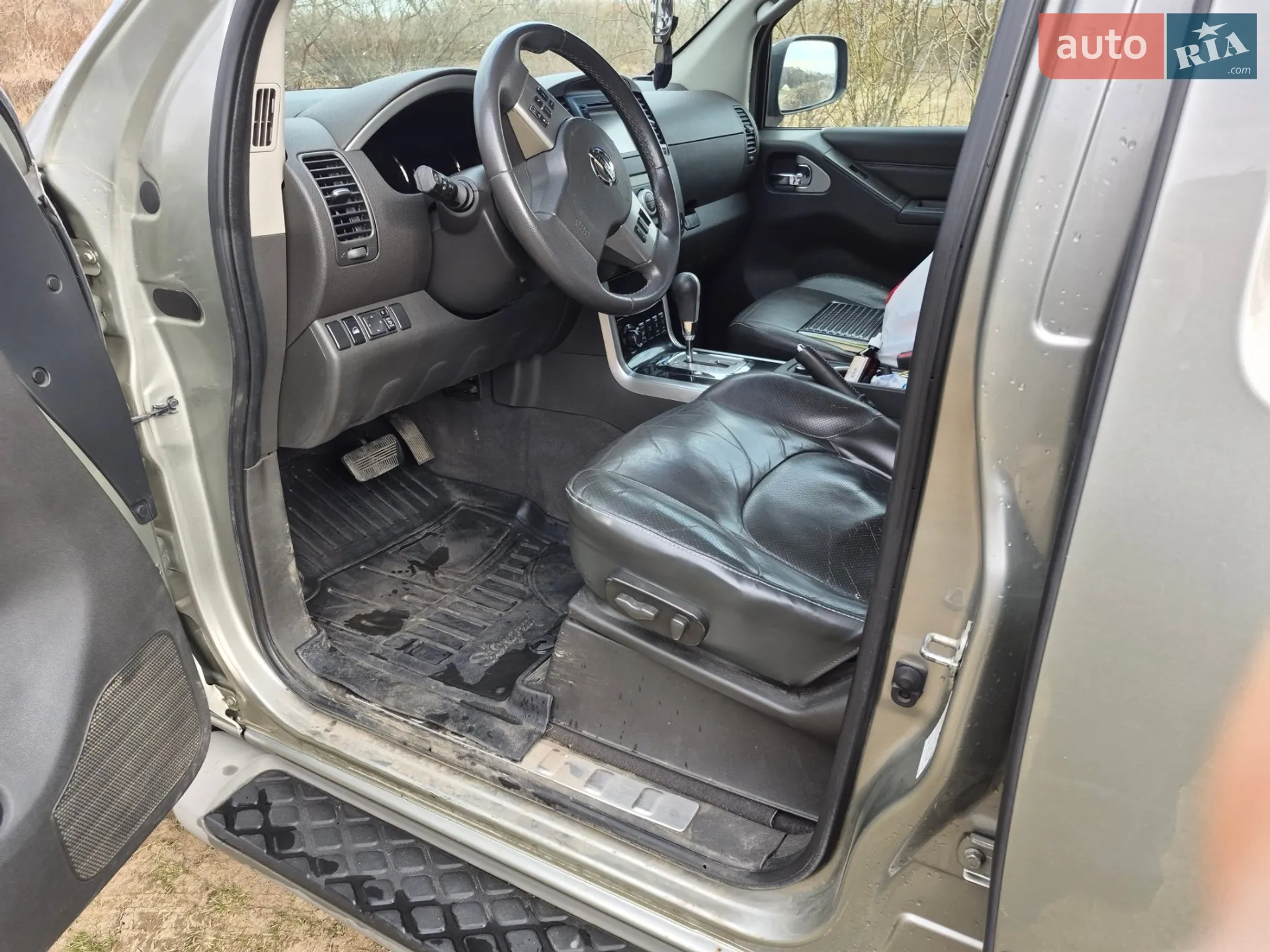 2011 Nissan Pathfinder - мініатюра 11