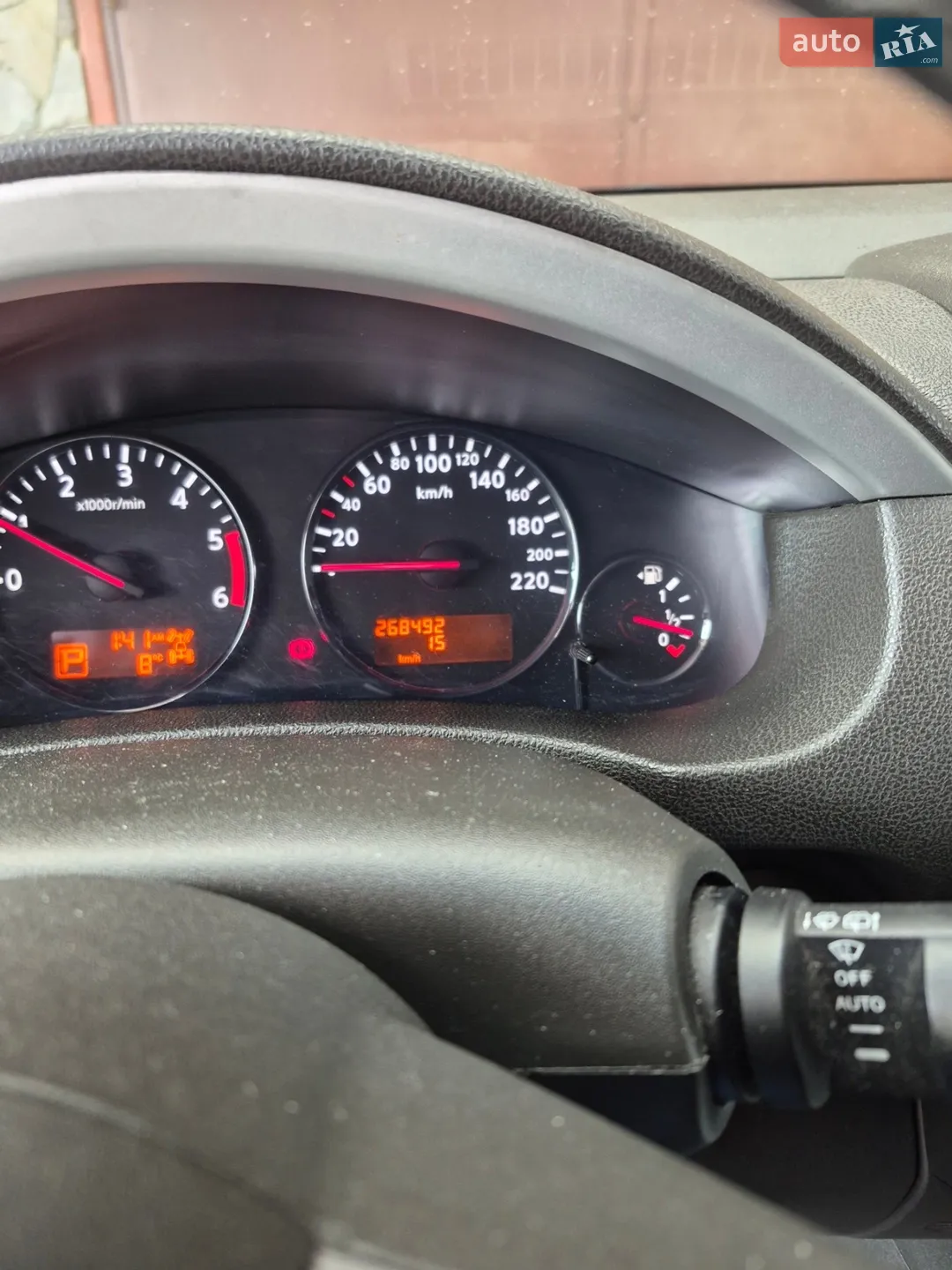 2011 Nissan Pathfinder - мініатюра 15