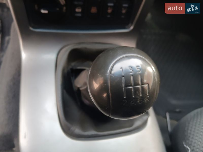 Внедорожник / Кроссовер Nissan Pathfinder 2005 в Хотине фото 8 Внедорожник / Кроссовер Nissan Pathfinder 2005 в Хотине