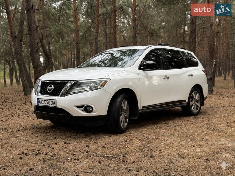 Внедорожник / Кроссовер Nissan Pathfinder 2013 в Павлограде