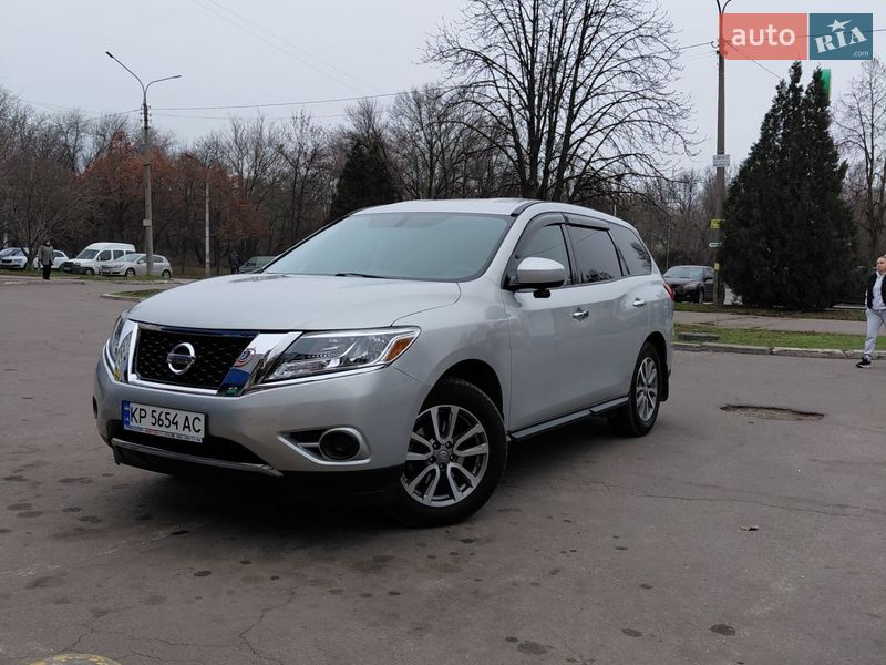 Позашляховик / Кросовер Nissan Pathfinder 2014 в Запоріжжі