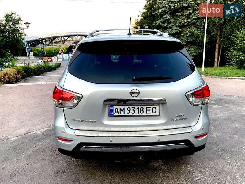 Позашляховик / Кросовер Nissan Pathfinder 2014 в Житомирі