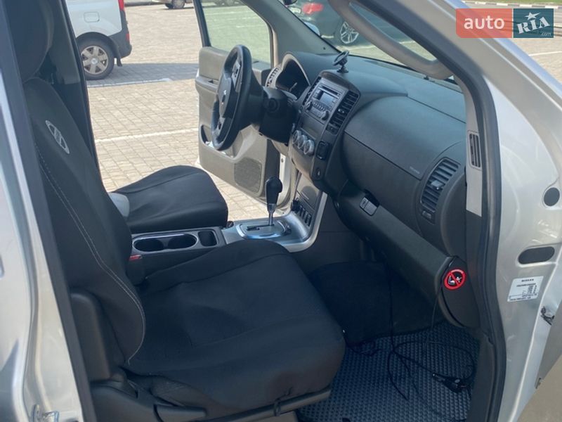 Позашляховик / Кросовер Nissan Pathfinder 2012 в Харкові