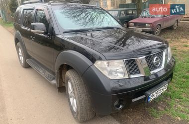 Внедорожник / Кроссовер Nissan Pathfinder 2007 в Черноморске