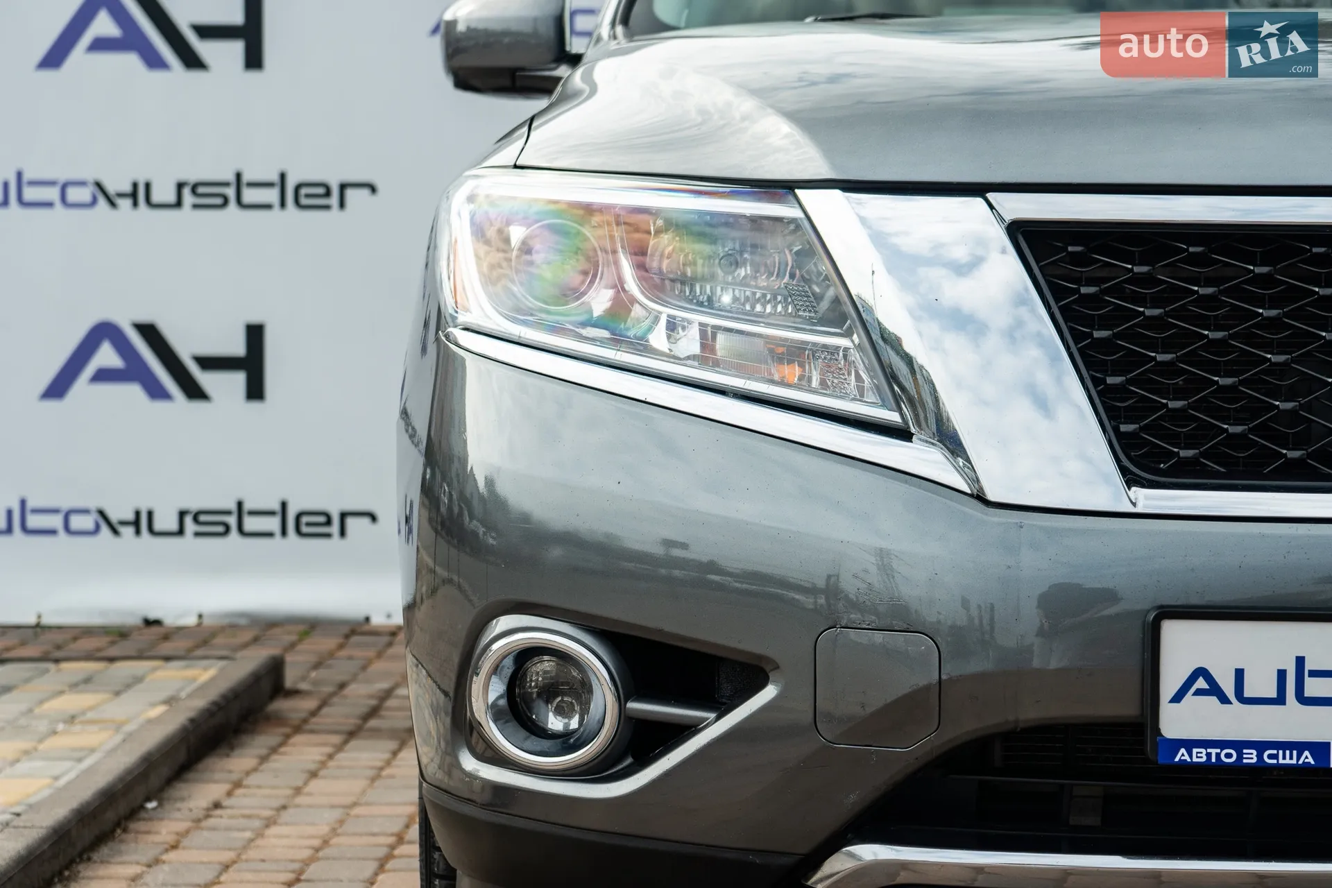 2015 Nissan Pathfinder - мініатюра 16