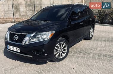 Внедорожник / Кроссовер Nissan Pathfinder 2014 в Могилев-Подольске