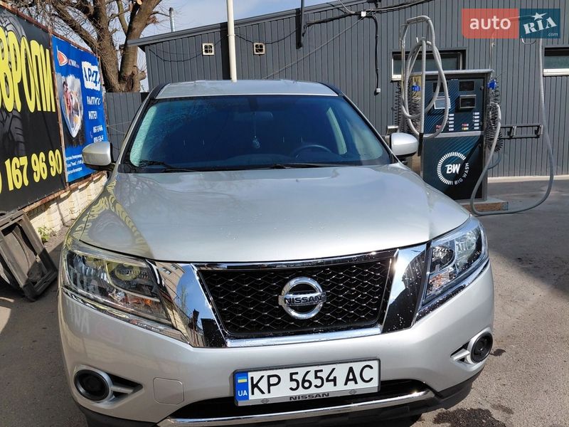 Позашляховик / Кросовер Nissan Pathfinder 2014 в Запоріжжі