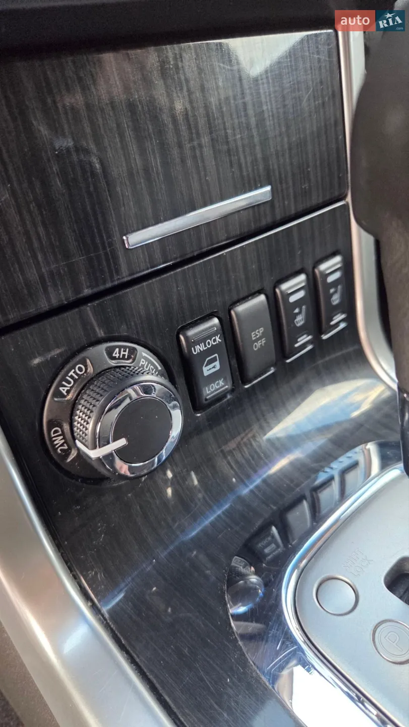 2011 Nissan Pathfinder - мініатюра 14