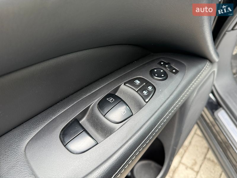 Внедорожник / Кроссовер Nissan Pathfinder 2013 в Житомире фото 29 Внедорожник / Кроссовер Nissan Pathfinder 2013 в Житомире