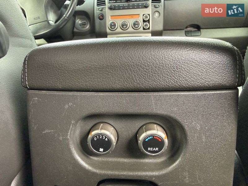 Внедорожник / Кроссовер Nissan Pathfinder 2006 в Днепре