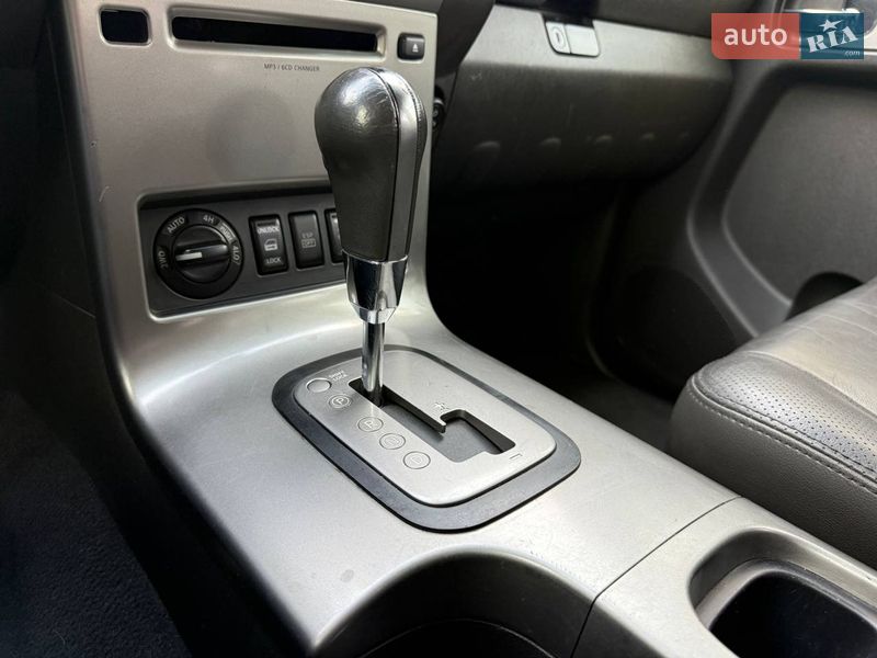 Внедорожник / Кроссовер Nissan Pathfinder 2006 в Днепре