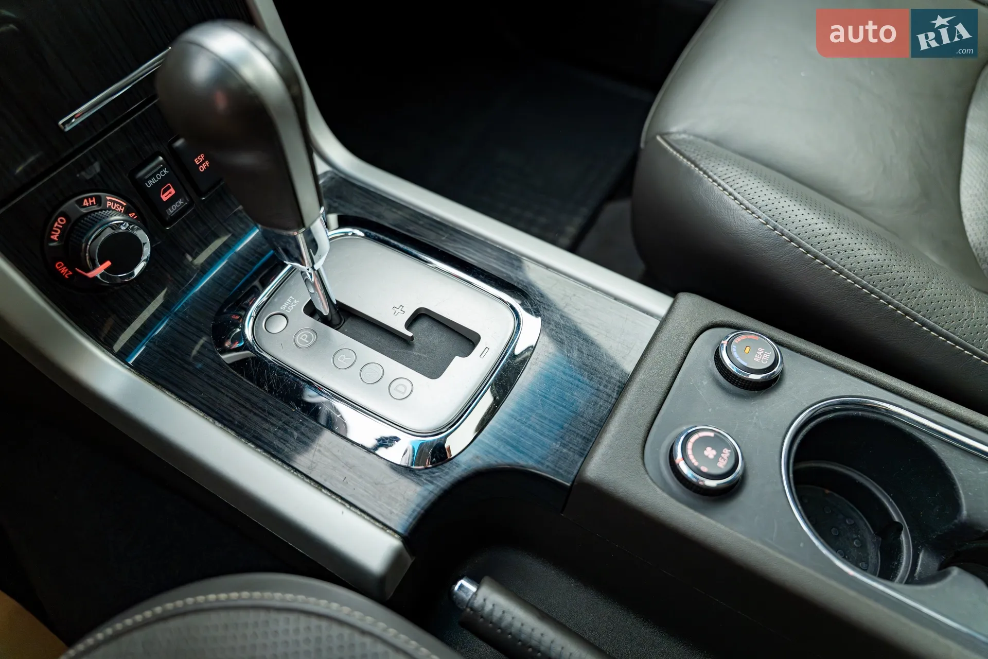 2013 Nissan Pathfinder - мініатюра 11
