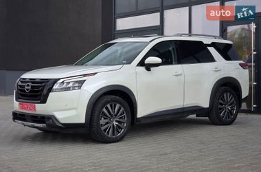 Внедорожник / Кроссовер Nissan Pathfinder 2022 в Тернополе