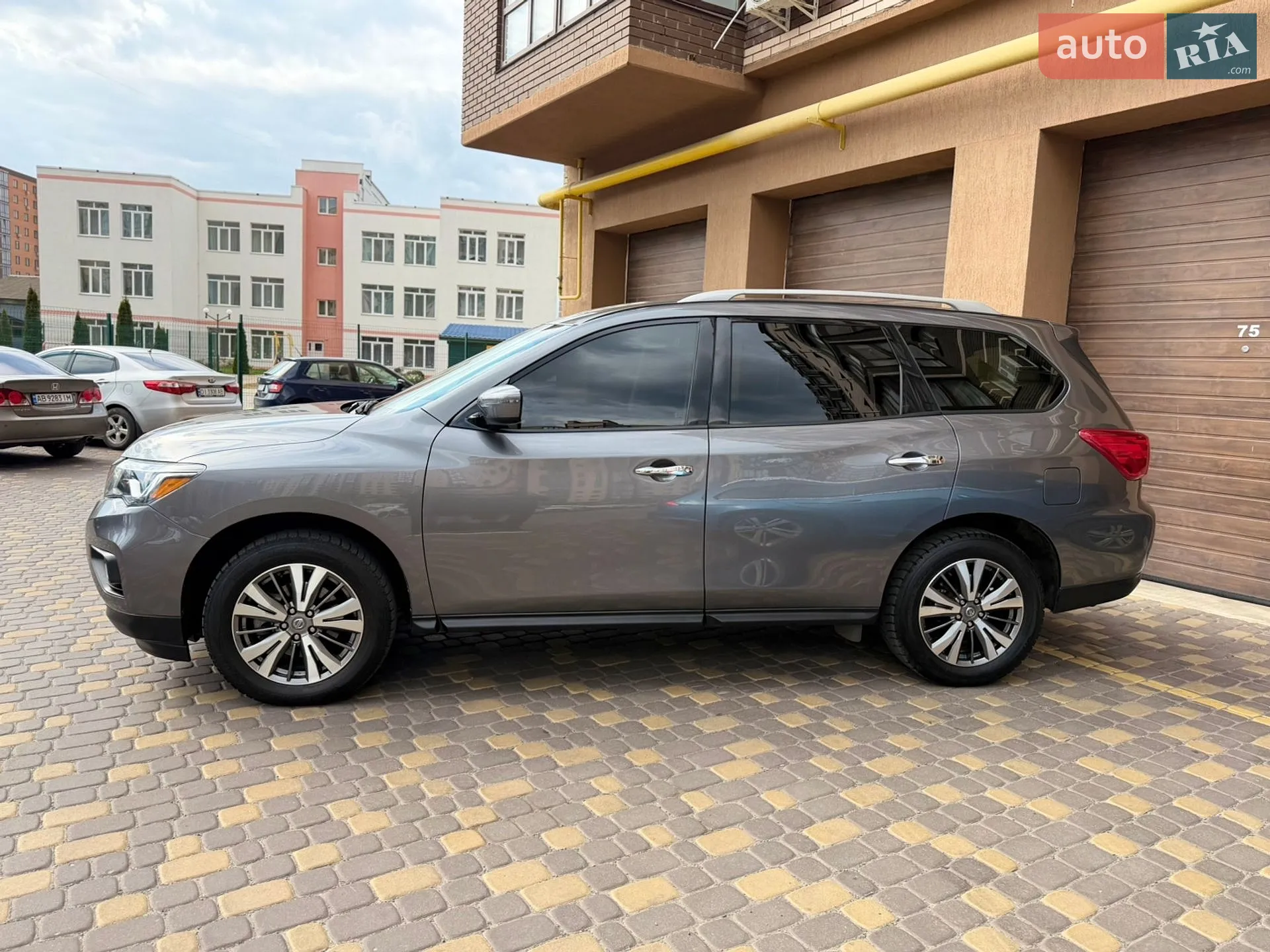 2019 Nissan Pathfinder - мініатюра 8