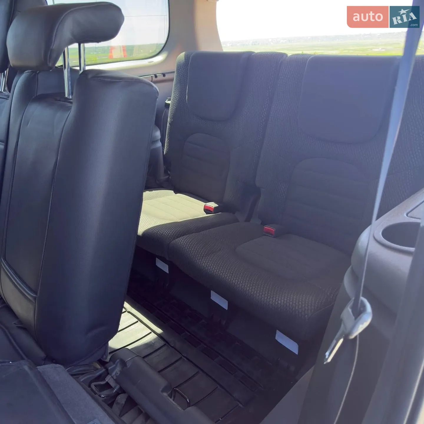 2012 Nissan Pathfinder - мініатюра 2