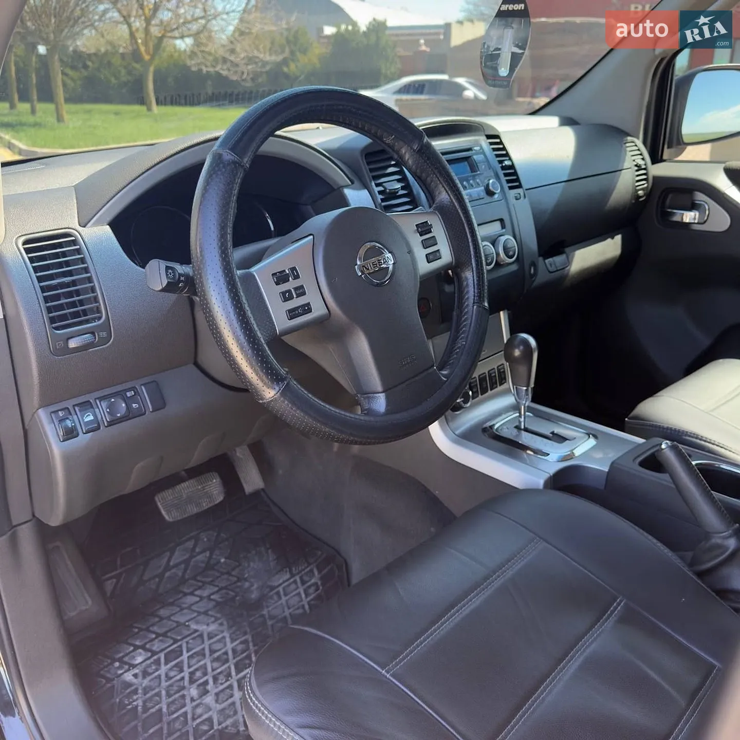 2012 Nissan Pathfinder - мініатюра 14