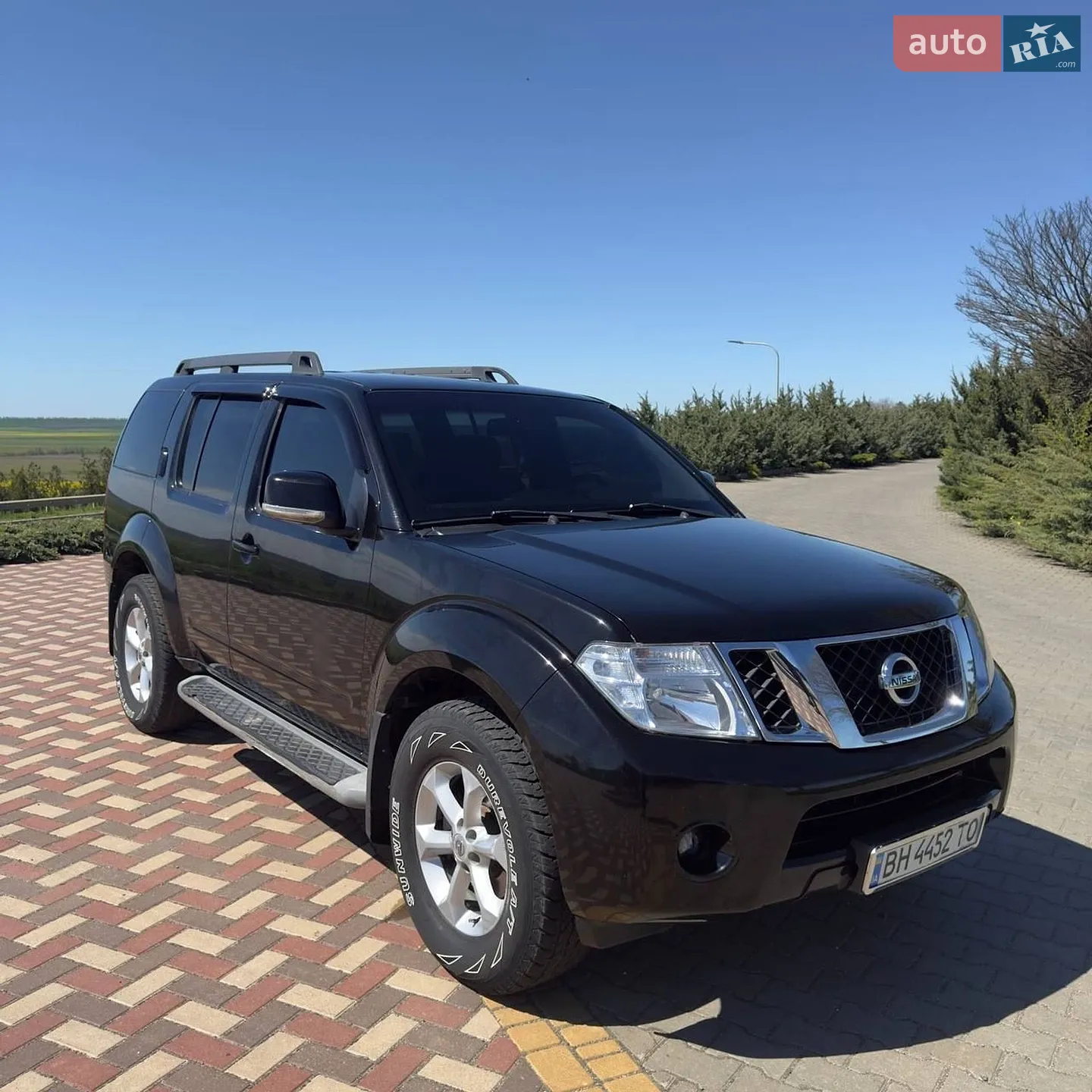 2012 Nissan Pathfinder - фото 1